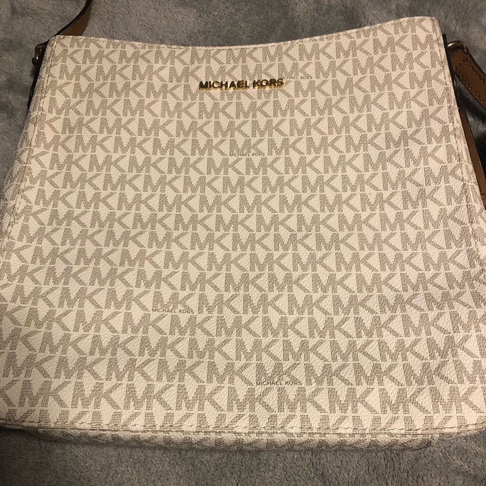 Michael Kors shoulder purse